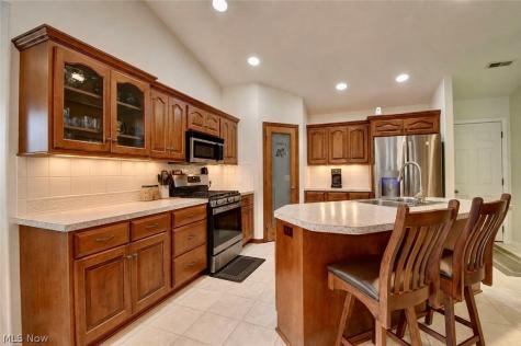 5232 Oriole Court Millersburg OH 44654