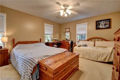5232 Oriole Court Millersburg OH 44654