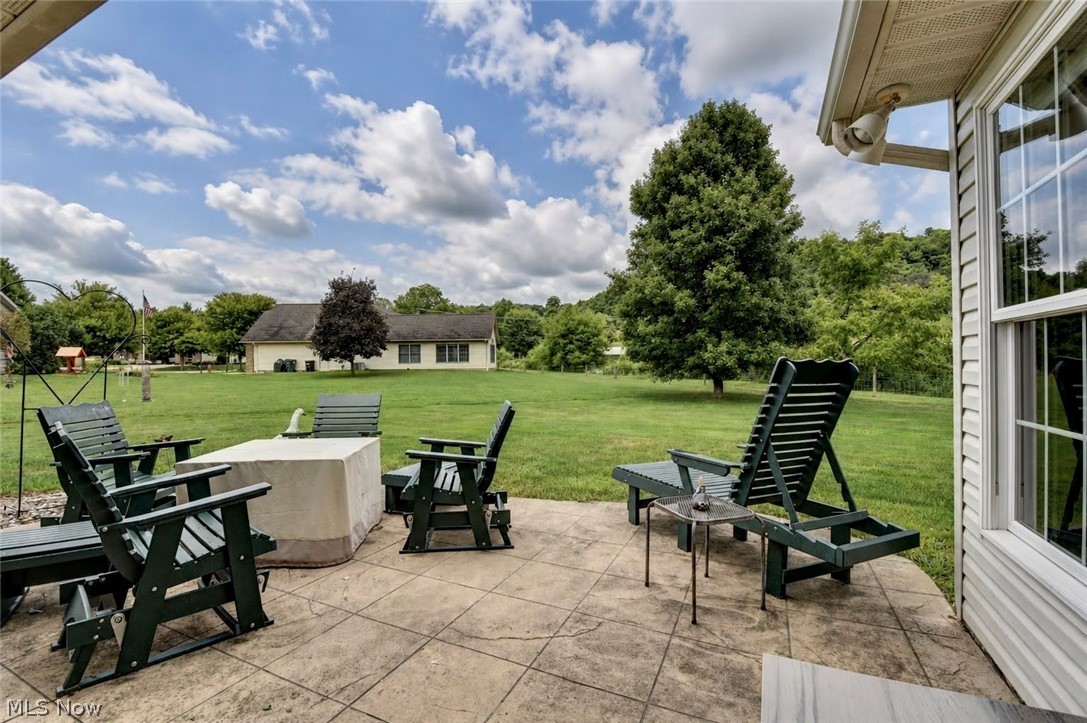 5232 Oriole Court Millersburg OH 44654