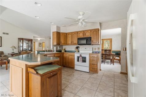 6862 Red Deer Circle NW Canton OH 44708