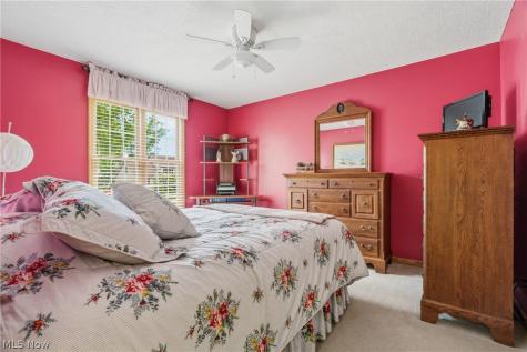 6862 Red Deer Circle NW Canton OH 44708