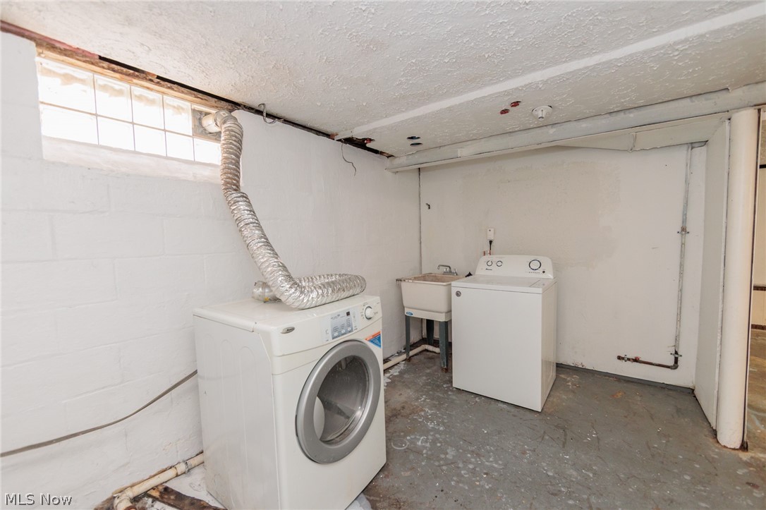 4169 Harwood Road South Euclid OH 44121