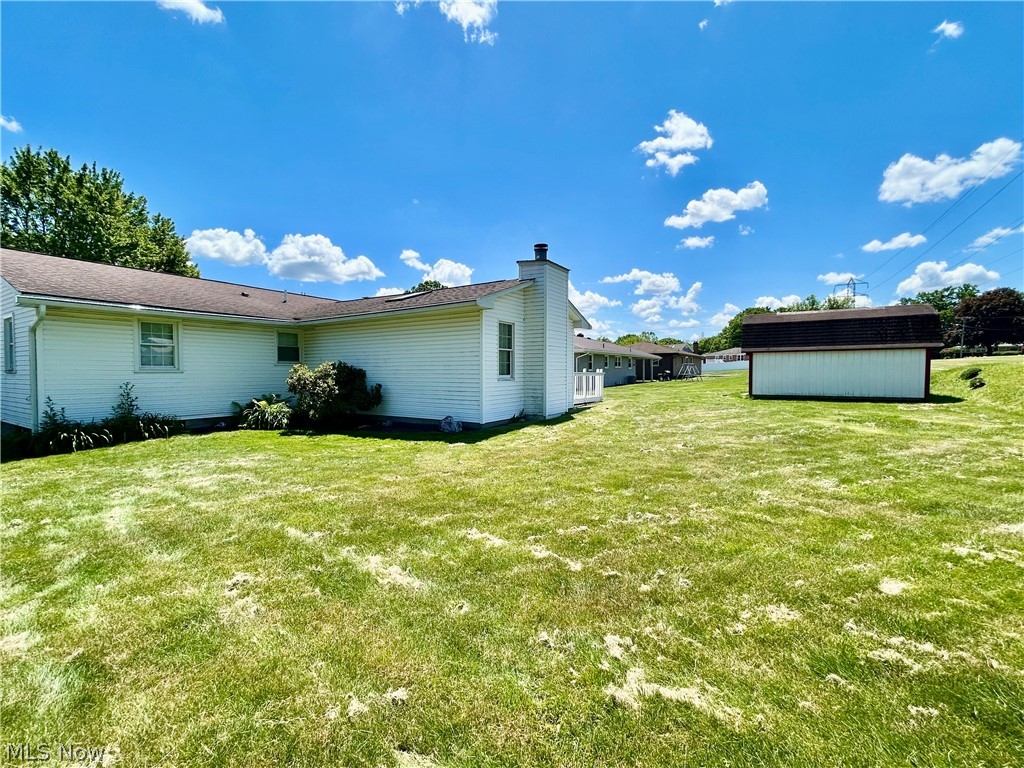 172 Lake Shore Drive Struthers OH 44471