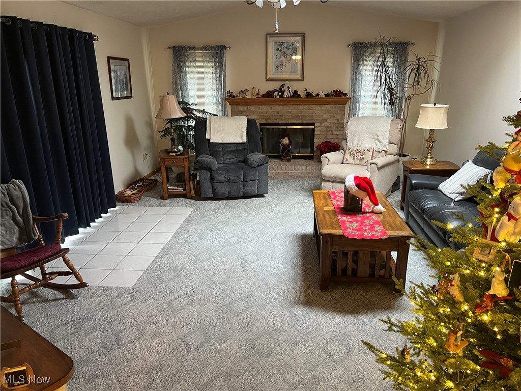 172 Lake Shore Drive Struthers OH 44471