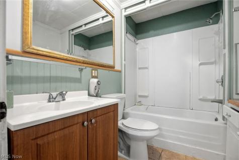 3568 E 106th Street Cleveland OH 44105