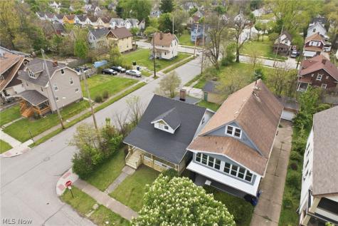 3568 E 106th Street Cleveland OH 44105