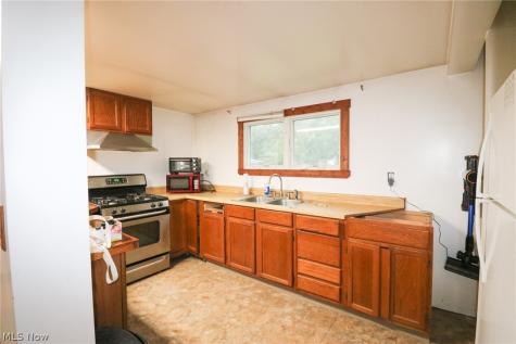 27305 Bagley Road Olmsted Twp OH 44138
