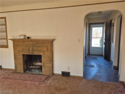 1093 E Schaaf Road Brooklyn Heights OH 44131