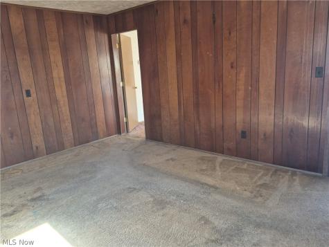 1093 E Schaaf Road Brooklyn Heights OH 44131