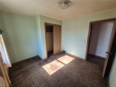 1093 E Schaaf Road Brooklyn Heights OH 44131