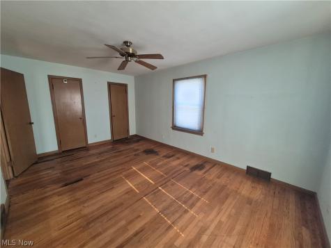 1093 E Schaaf Road Brooklyn Heights OH 44131