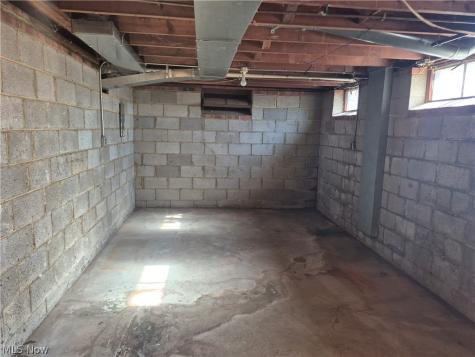 1093 E Schaaf Road Brooklyn Heights OH 44131