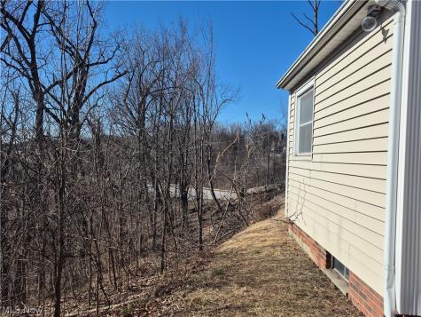 1093 E Schaaf Road Brooklyn Heights OH 44131