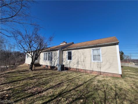 1093 E Schaaf Road Brooklyn Heights OH 44131