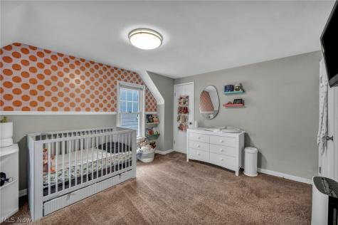 1307 Gordon Road Lyndhurst OH 44124