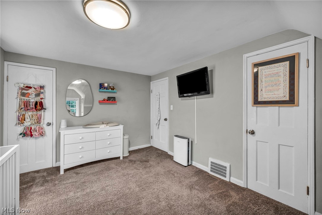 1307 Gordon Road Lyndhurst OH 44124