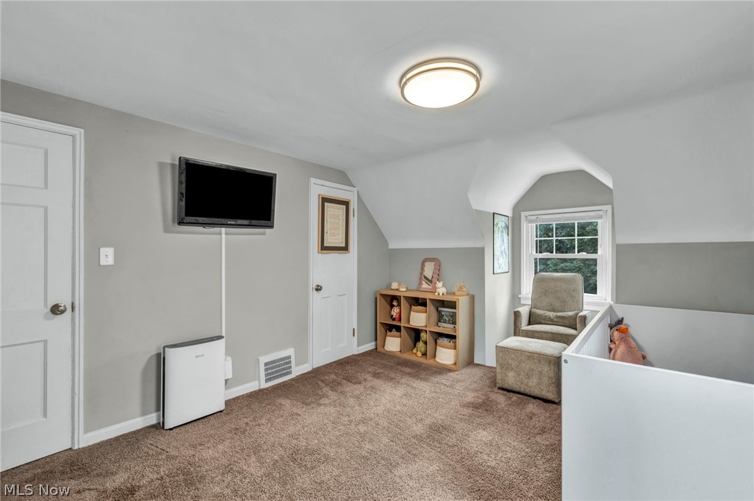 1307 Gordon Road Lyndhurst OH 44124
