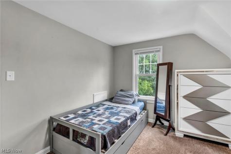 1307 Gordon Road Lyndhurst OH 44124