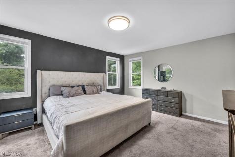 1307 Gordon Road Lyndhurst OH 44124