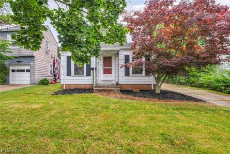 1307 Gordon Road Lyndhurst OH 44124