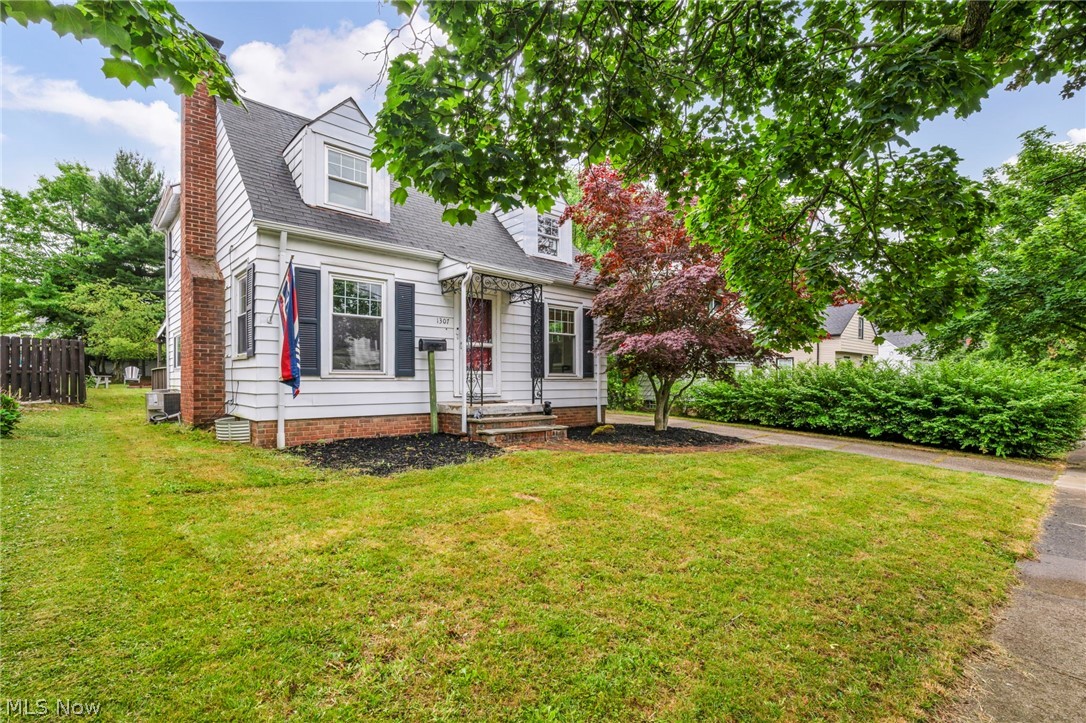 1307 Gordon Road Lyndhurst OH 44124