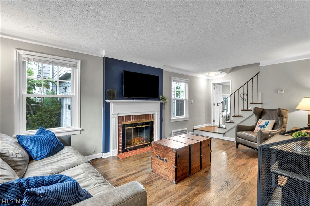 1307 Gordon Road Lyndhurst OH 44124