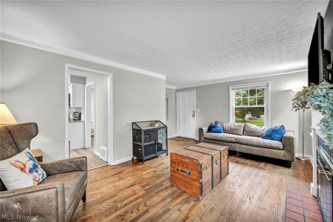 1307 Gordon Road Lyndhurst OH 44124
