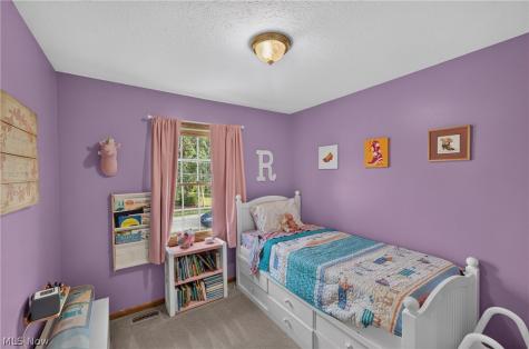 136 Joel Drive Mogadore OH 44260