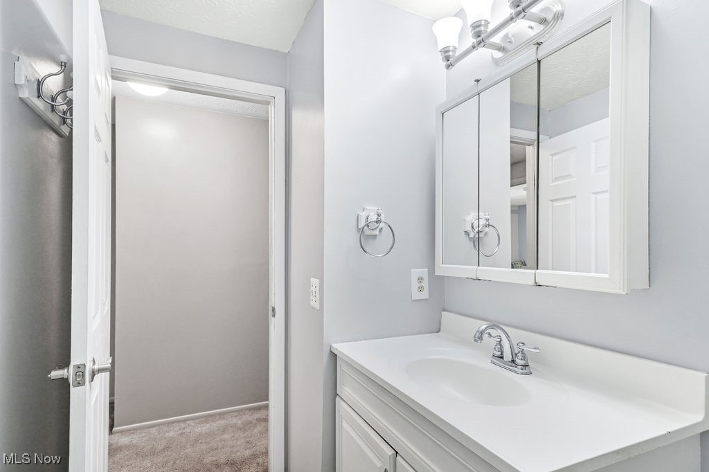 10265 Beaver Trail Aurora OH 44202