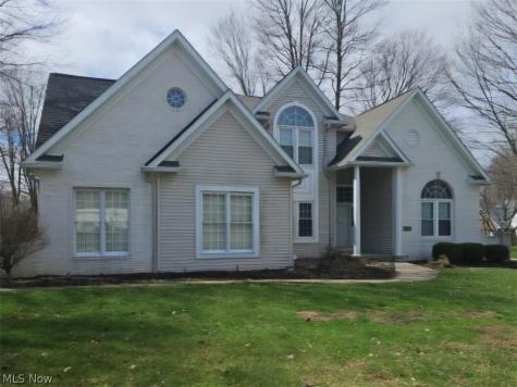 2674 High Hampton Trail Cuyahoga Falls OH 44223