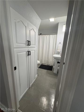 246 Hilliard Road Elyria OH 44035