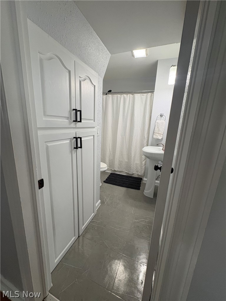 246 Hilliard Road Elyria OH 44035