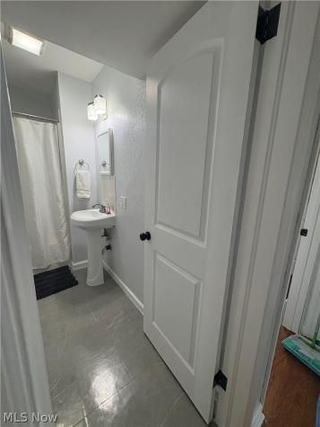 246 Hilliard Road Elyria OH 44035