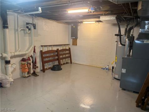 246 Hilliard Road Elyria OH 44035