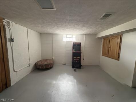 246 Hilliard Road Elyria OH 44035