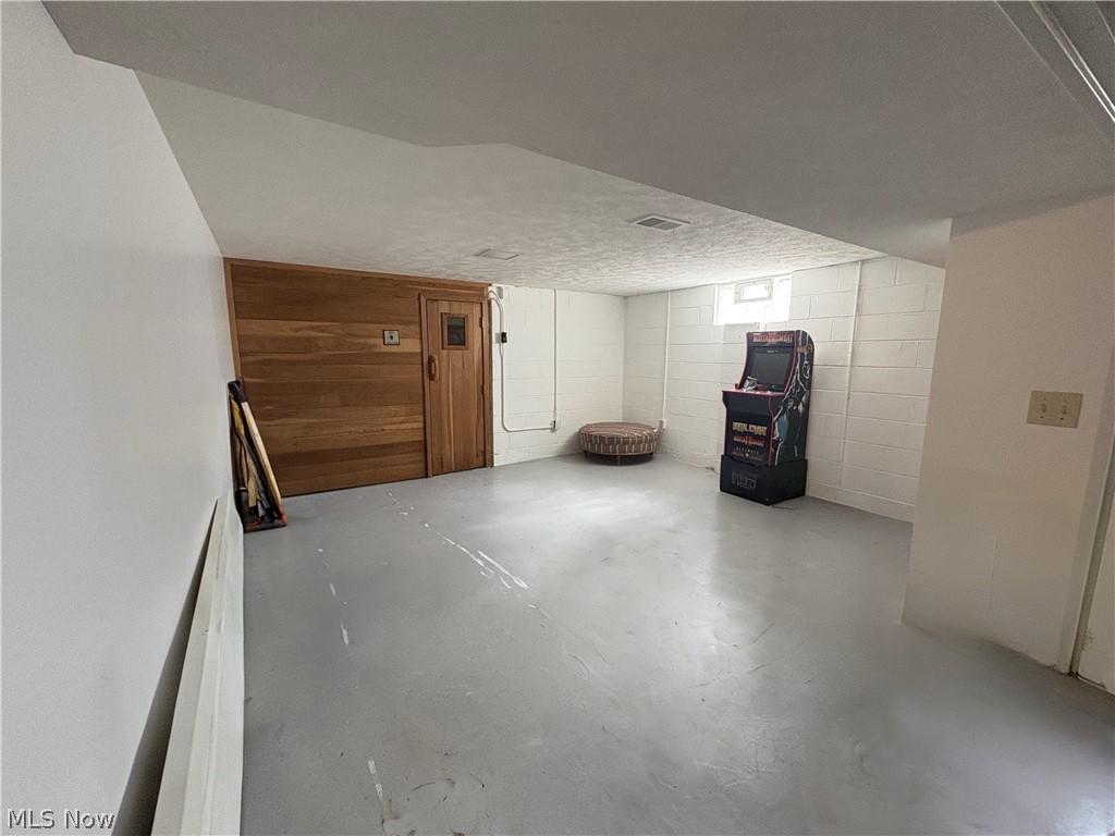 246 Hilliard Road Elyria OH 44035