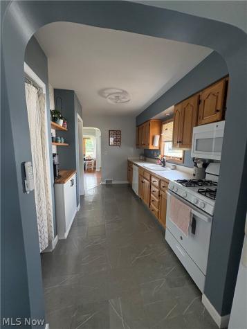 246 Hilliard Road Elyria OH 44035