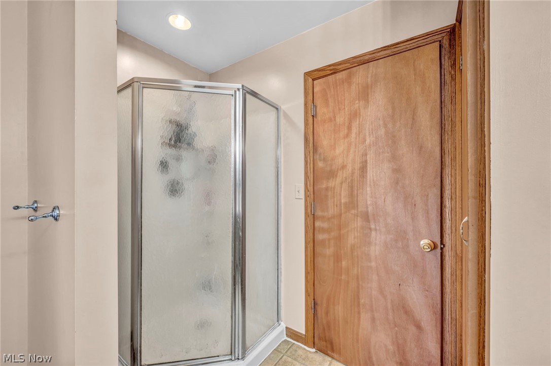 2342 Salt Springs Road Mcdonald OH 44437