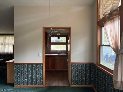2305 Helena Avenue NW Massillon OH 44646