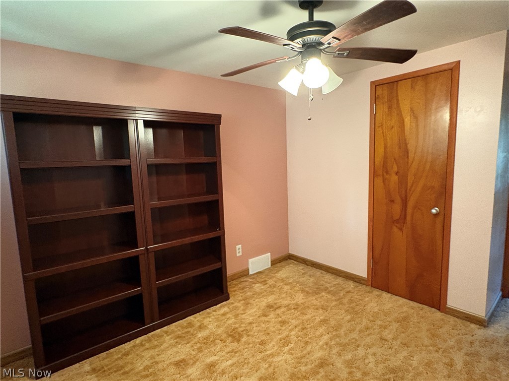 2305 Helena Avenue NW Massillon OH 44646