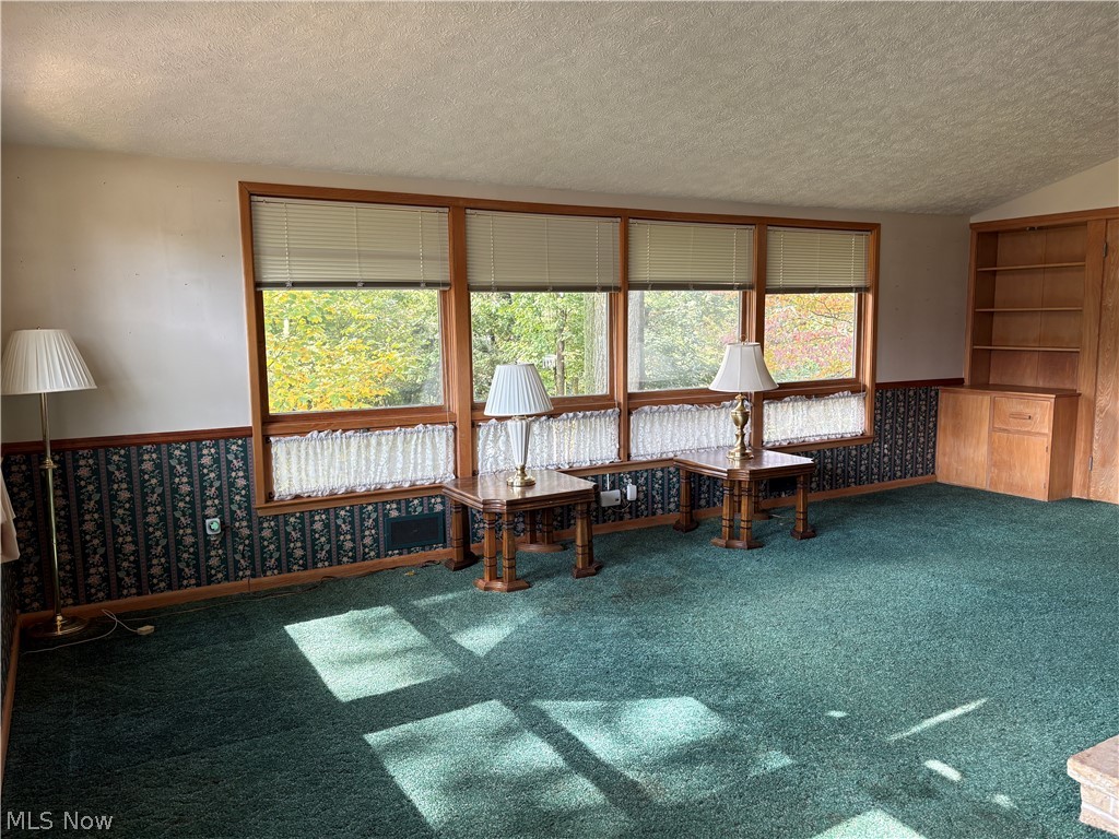2305 Helena Avenue NW Massillon OH 44646
