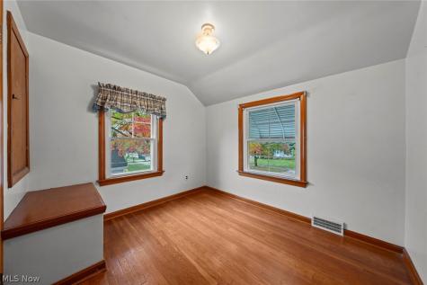 1247 Churchill Road Lyndhurst OH 44124