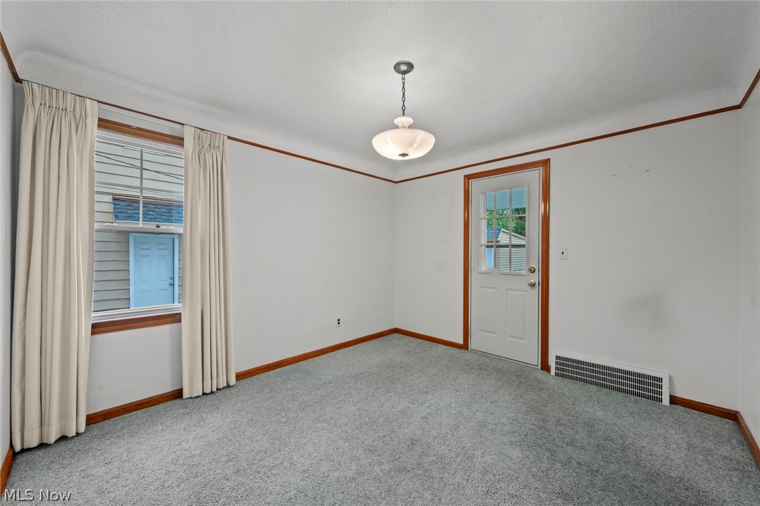 1247 Churchill Road Lyndhurst OH 44124