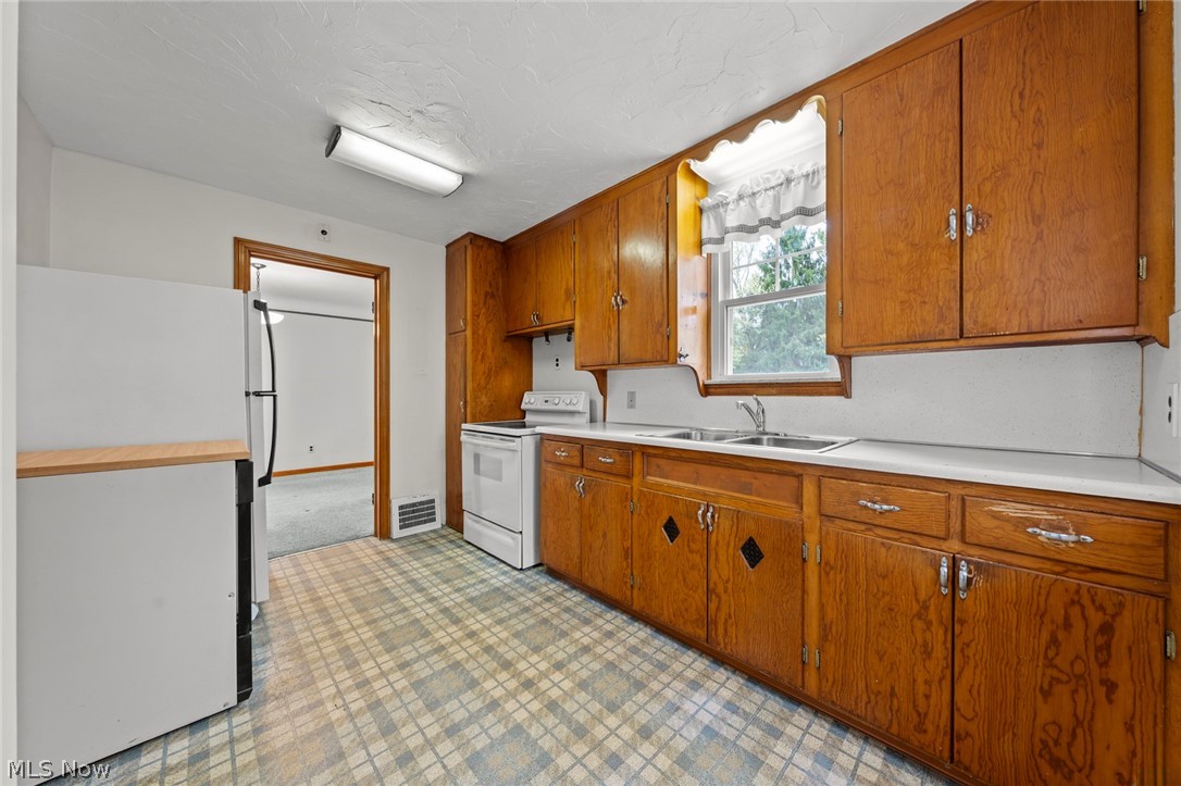 1247 Churchill Road Lyndhurst OH 44124