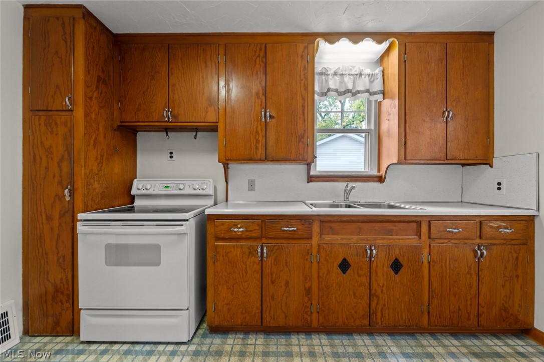 1247 Churchill Road Lyndhurst OH 44124