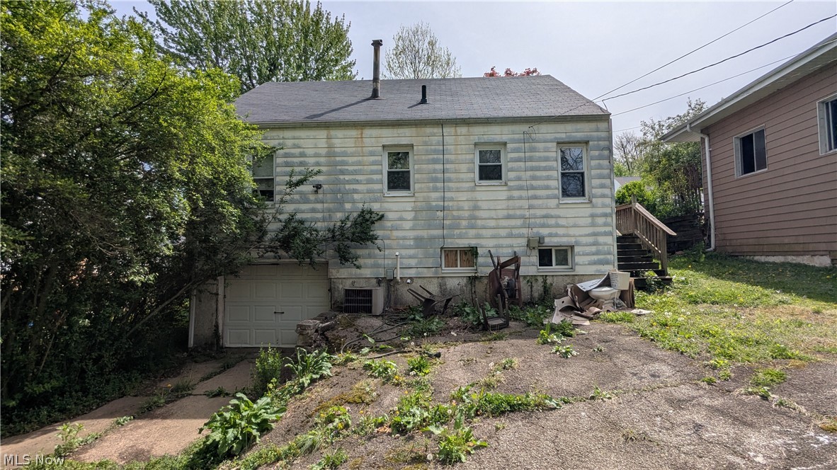 30 Auburn Avenue Shelby OH 44875