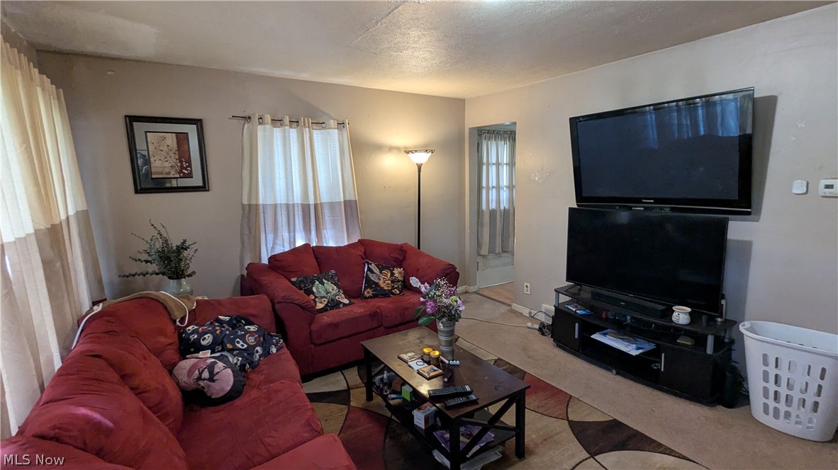 30 Auburn Avenue Shelby OH 44875