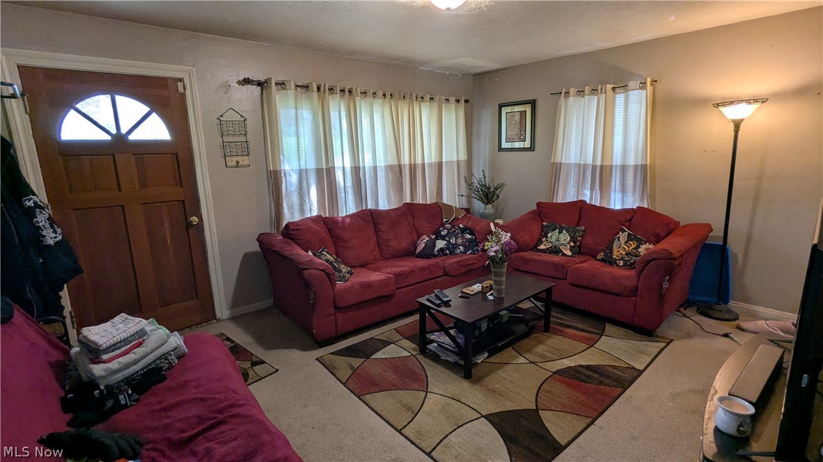 30 Auburn Avenue Shelby OH 44875