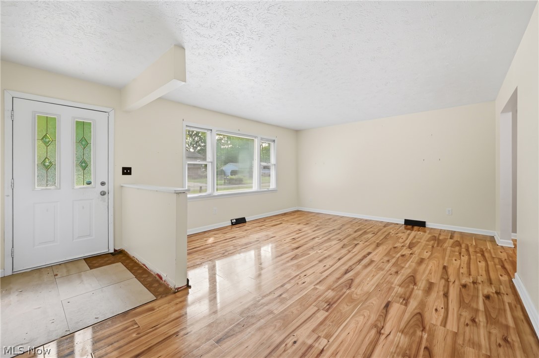 281 Cricklewood Drive Cortland OH 44410