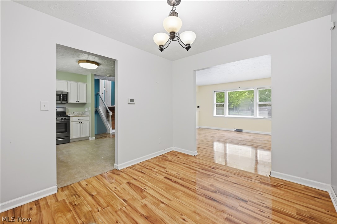 281 Cricklewood Drive Cortland OH 44410